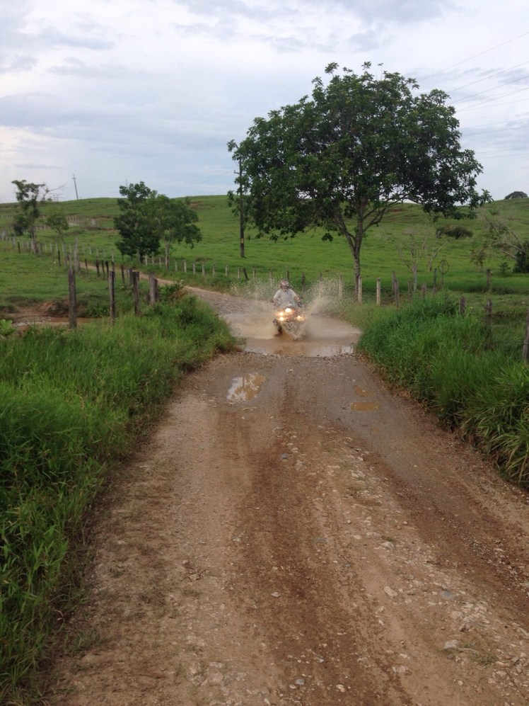 Camino al Rio Cocorná