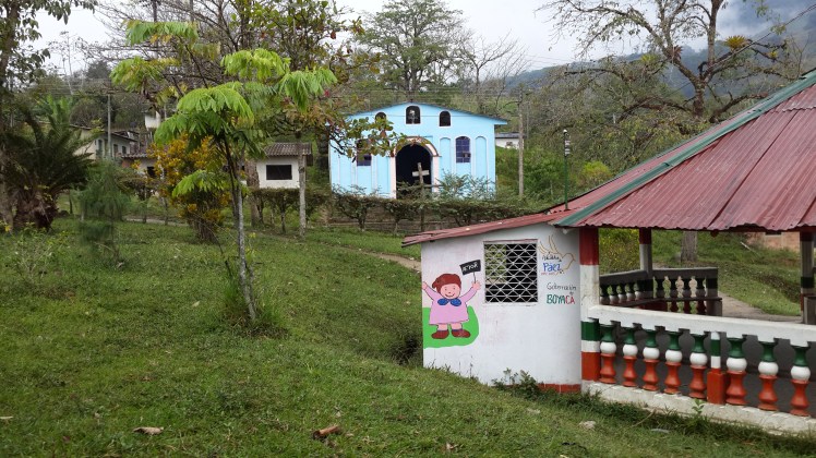 Sarasi  Lateral - Iglesia incluida