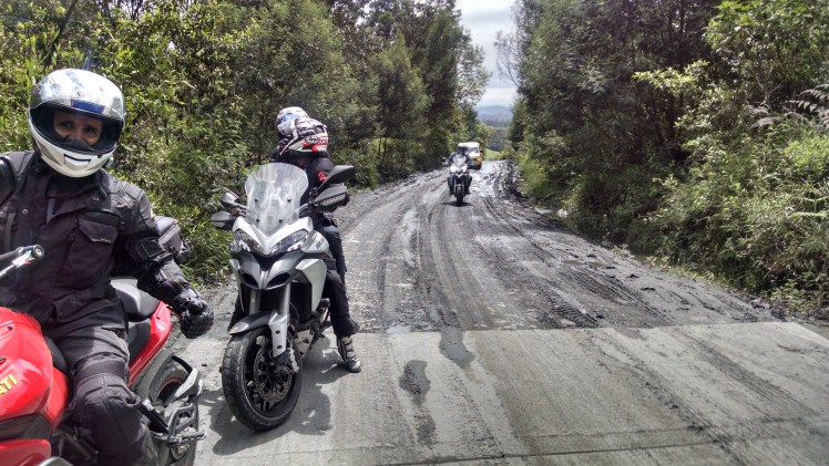 Barro no faltaba....