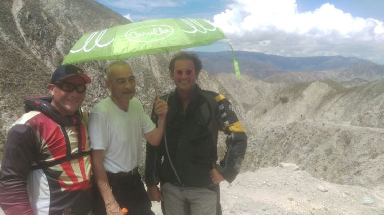 Refrescando la Varada Foto de Adrian Belgerot