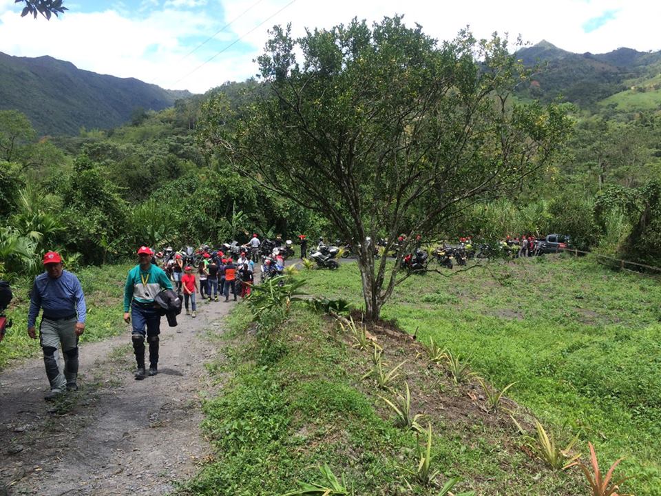 Y caminata.... Foto de Jaime Oviedo